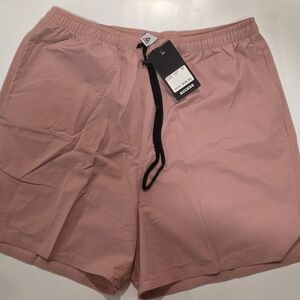 Access (LL Bean) Multisport Shorts Men's Medium In Light Pink